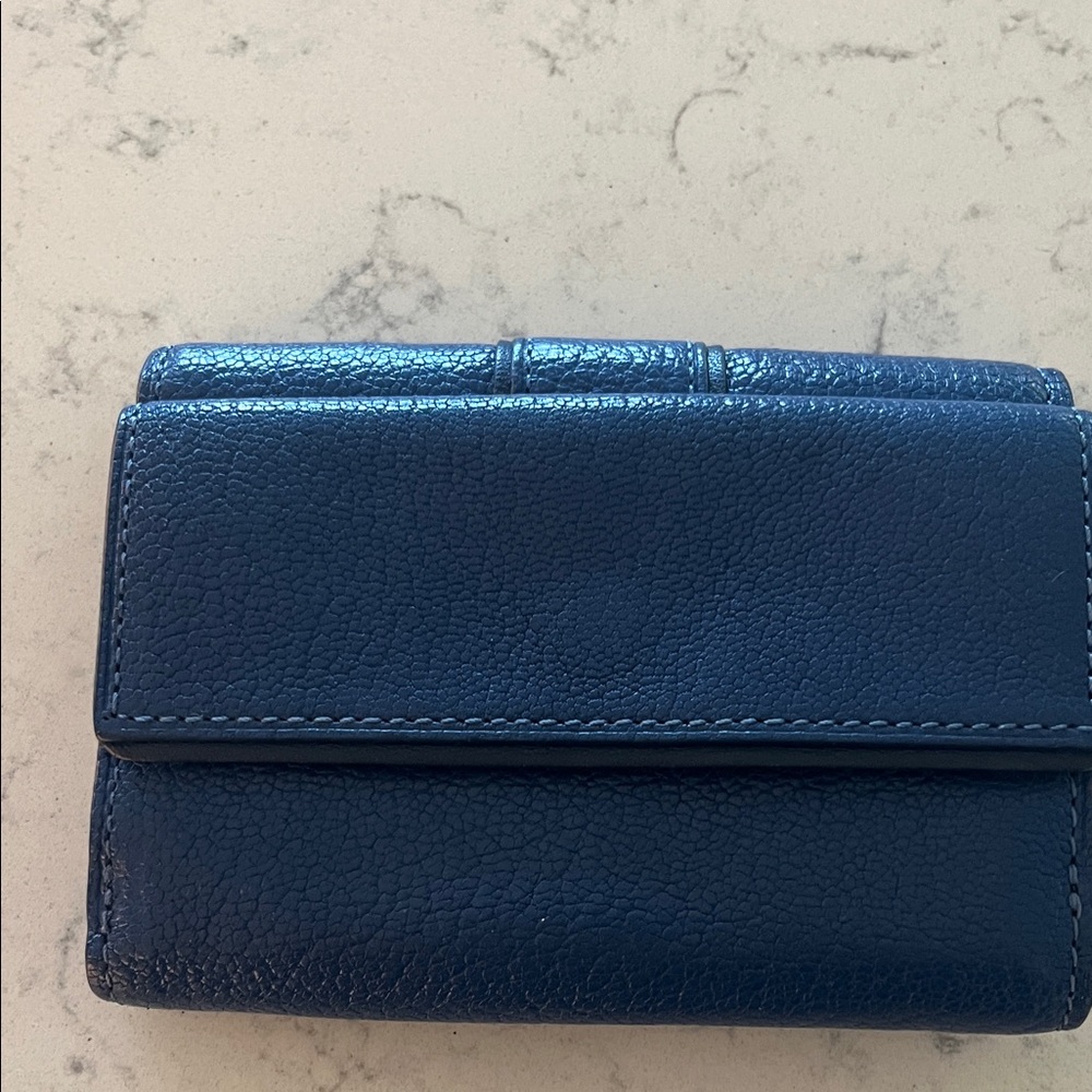 TUMI Wallet  Luxury Brand Navy Leather Trifold Wallet - Picture 6 of 6